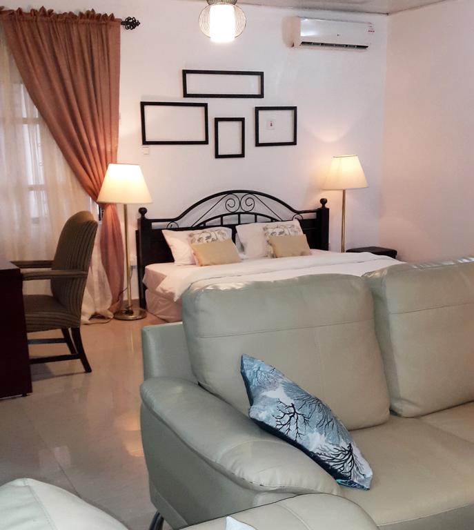 Redwood Place Hotel Abuja Esterno foto