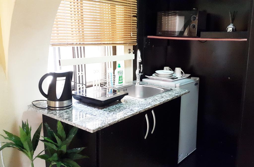 Redwood Place Hotel Abuja Esterno foto